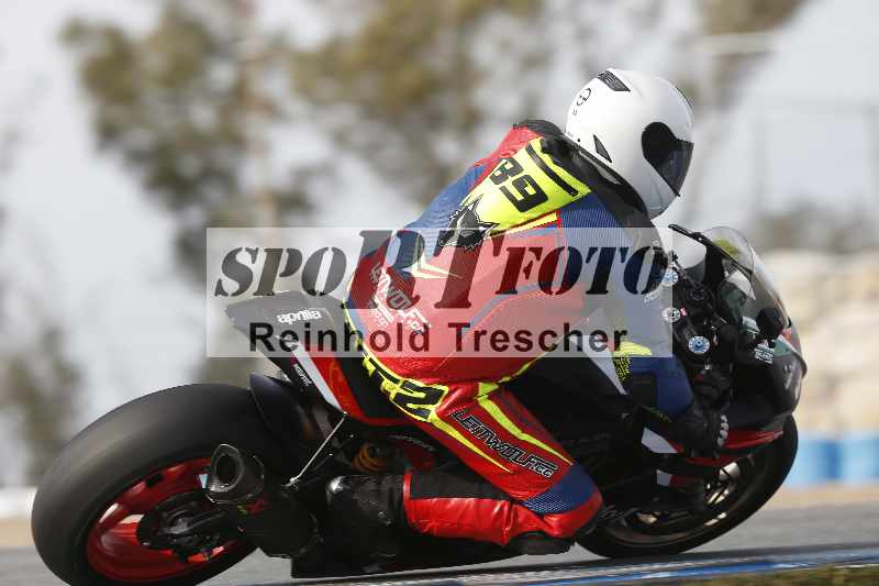 /Archiv-2024/02 29.01.-02.02.2024 Moto Center Thun Jerez/Gruppe schwarz-black/89